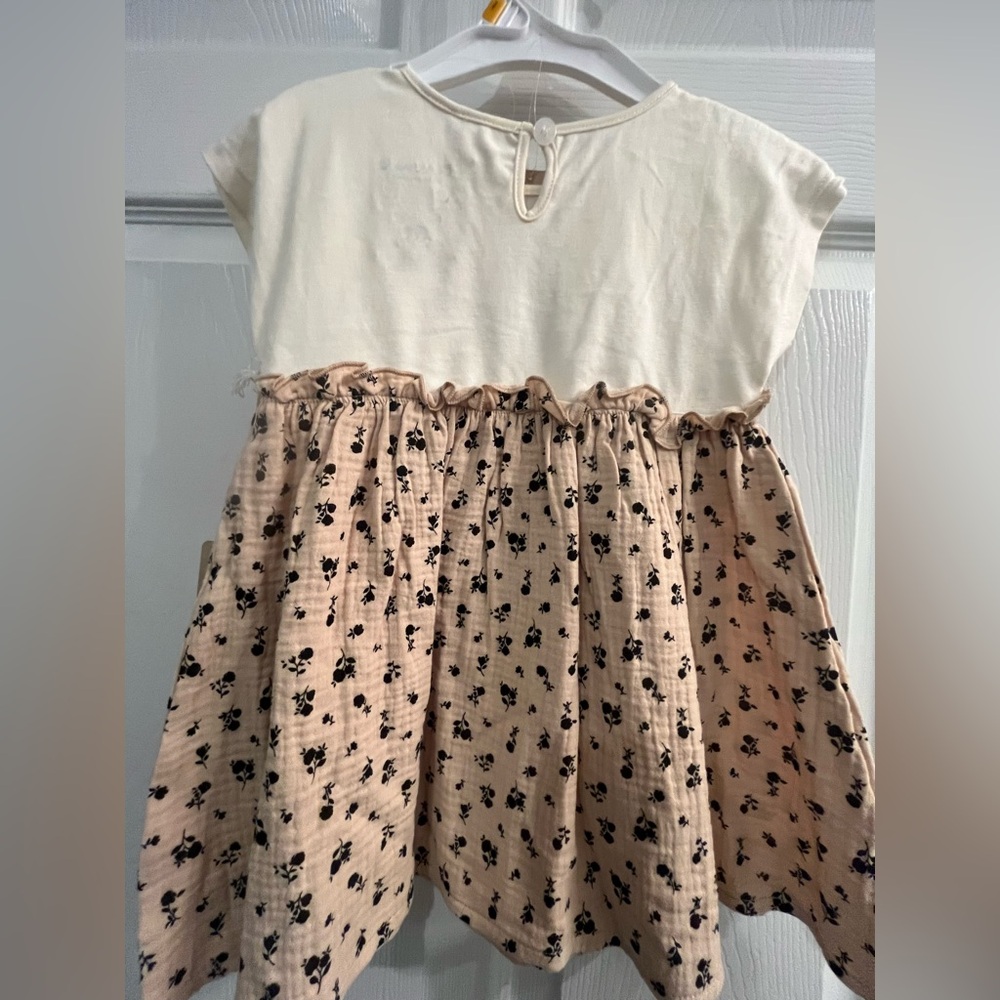 NWT Bearpaw Toddler Girl Floral Cotton Dress Cream and Tan with Hair clips - Picture 4 of 7